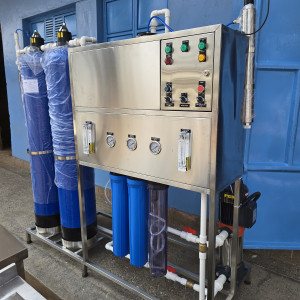 250LPH REVERSE OSMOSIS MACHINE/ BOREHOLE WATER PURIFIER