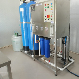 250LPHr REVERSE OSMOSIS MACHINE