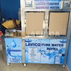 DOUBLE WATER VENDING MACHINE WITH MUNICIPAL WATER PURIFIER AND RINSING POINT